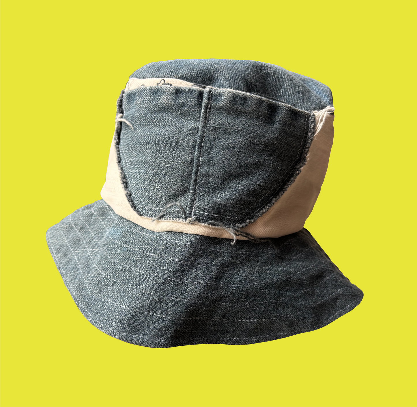 Contrast Bucket Hat